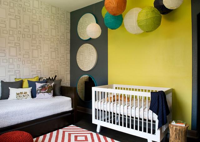 明亮温暖的育儿室 华丽的黄色背景打造柔和的空间(图8)